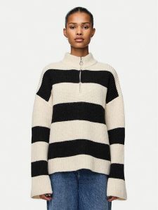 Pieces Sweter Nalini 17151182 Beżowy Regular Fit. Brązowe swetry klasyczne Pieces, m, z syntetyku, bez kołnierzyka. Za 209,99 zł.
