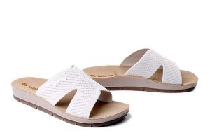 INBLU AG-14 002 beżowy, klapki damskie. Brązowe klapki Inblu, bez wzorów, bez obcasa. Za 71,99 zł.