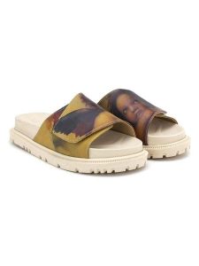 Goby Skórzane klapki w kolorze beżowo-oliwkowo-brązowym rozmiar: 40. Brązowe klapki Goby, bez wzorów, z otwartym noskiem, bez obcasa. Za 152,99 zł.