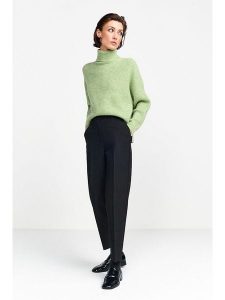 Rich & Royal Golf w kolorze jasnozielonym rozmiar: L. Zielone swetry oversize Rich & Royal, l, bez wzorów, ze splotem, bez ramiączek. Za 241,56 zł.