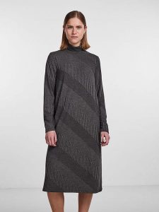 Pieces Sukienka "Sara" w kolorze antracytowym rozmiar: S. Czarne sukienki Pieces, s, bez wzorów, bez kołnierzyka, bez ramiączek, mini. Za 48,28 zł.