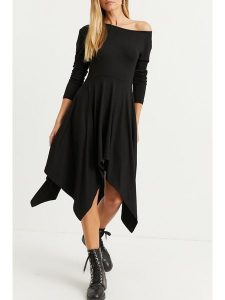 LA Angels Sukienka w kolorze czarnym rozmiar: L. Czarne sukienki LA Angels, l, bez wzorów, z asymetrycznym kołnierzem, bez ramiączek, midi, asymetryczne. Za 173,99 zł.