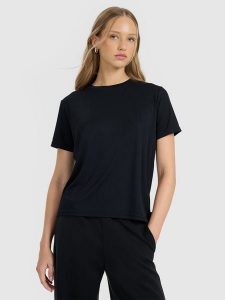 4F T-shirt z prążkowanej dzianiny z modalem damski - czarny S. Czarne t-shirty 4f, s, bez wzorów, z dzianiny, bez kołnierzyka, bez ramiączek. Za 79,99 zł.