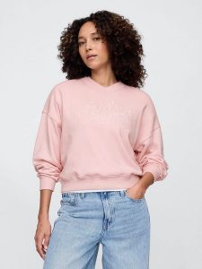 GAP Bluza w kolorze jasnoróżowym rozmiar: M. Różowe bluzy GAP, m, bez wzorów, bez kaptura. Za 122,96 zł.