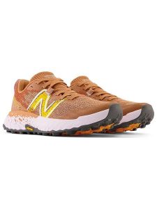 New Balance Buty "Fresh Foam x Hierro v7" w kolorze jasnobrązowym do biegania rozmiar: 36. Brązowe buty sportowe New Balance, bez wzorów, z materiału, bez zapięcia, do biegania. Za 281,10 zł.