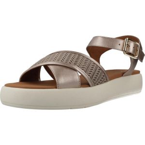 Sandały GEOX D CAMALEI Rose. Czerwone buty trekkingowe Geox, z syntetyku, bez zapięcia. Za 333,99 zł.