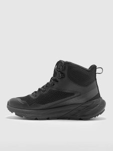 4F Wysokie buty trekkingowe SPEED HIKER z membraną damskie - czarne 41. Czarne buty trekkingowe 4f, z gumy, bez zapięcia. W wyprzedaży za 279,99 zł.