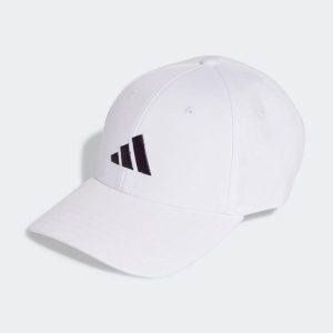Czapka z daszkiem ADIDAS. Czerwone czapki ADIDAS, bez wzorów, z tkaniny, sportowe. W wyprzedaży za 59,99 zł.