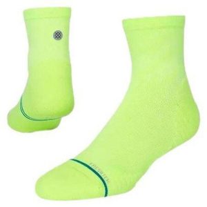 Skarpety biegowe Stance Run Light Quarter. Żółte skarpetki Stance, bez wzorów. Za 49,99 zł.
