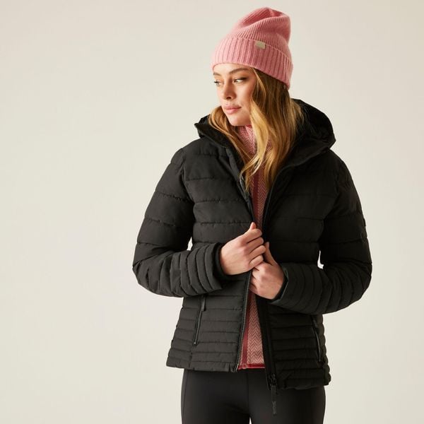 Kurtka damska zimowa ocieplana Kelane. Czarne kurtki Regatta, na zimę, bez wzorów, z puchu, bez kaptura. Za 399,99 zł.