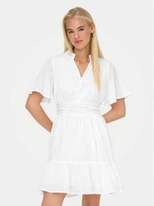 ONLY Sukienka codzienna Rarkel 15363615 Biały Regular Fit. Białe kombinezony ONLY, na co dzień, m, bez wzorów, z bawełny, bez kołnierzyka, bez ramiączek, proste. Za 169,99 zł.