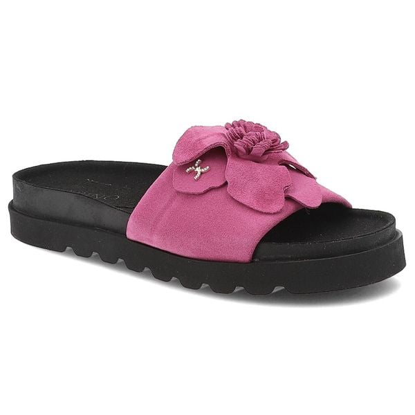 Klapki damskie Karino, ze skóry naturalnej z ozdobnym kwiatem na platformie, różowe, 5820-152-P. Czerwone klapki Karino, z aplikacjami, ze skóry, bez obcasa, na platformie. Za 299,00 zł.