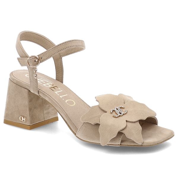 Sandały damskie Chebello, skórzane na klocku zapinane sprzączką z ozdobnym kwiatem, beżowe, 4601-162. Brązowe sandały CheBello, z aplikacjami, z zamszu, bez obcasa, na obcasie, bez zapięcia. Za 339,00 zł.