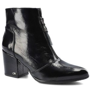 Czarne Botki Damskie Chebello Stylowe Obuwie. Czarne botki CheBello, z aplikacjami, ze skóry, bez obcasa, bez zapięcia. Za 309,00 zł.
