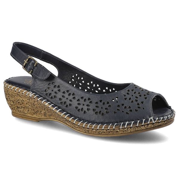 Sandały damskie Lanqier, naturalna skóra licowa z ażurową cholewką regulowanym paskiem na sprzączce oraz koturnem z korkowym wykończeniem, granatowe,. Niebieskie sandały Lanqier, w ażurowe wzory, ze skóry, bez obcasa, na koturnie, bez zapięcia. Za 139,00 zł.