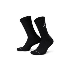 Skarpety sportowe Nike Jordan 3-pack. Czarne skarpetki Nike, bez wzorów. Za 82,99 zł.