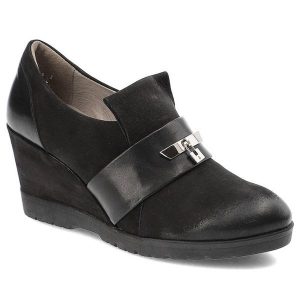 Czarne Półbuty Lemar Wygodne Buty Na Koturnie. Czarne czółenka Lemar, bez wzorów, z nubiku, bez obcasa, na koturnie, bez zapięcia. Za 189,00 zł.