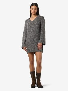 Noisy may Sweter "Ginna" w kolorze antracytowym rozmiar: M. Czarne swetry oversize Noisy may, m, bez wzorów, ze splotem, bez ramiączek. Za 132,36 zł.