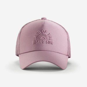 Czapka trekkingowa Travel 500 Trucker. Brązowe czapki FORCLAZ, bez wzorów, z elastanu, sportowe. Za 59,99 zł.