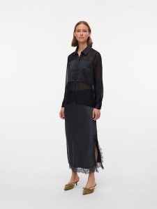 Vero Moda Bluzka w kolorze czarnym rozmiar: XS. Czarne bluzki Vero Moda, s, bez wzorów, z materiału, bez kołnierzyka, bez ramiączek. Za 113,99 zł.
