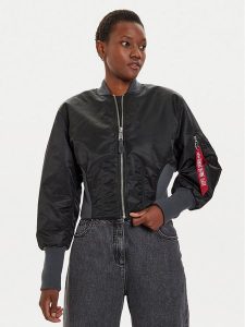 Alpha Industries Kurtka bomber 148003 Czarny Regular Fit. Czarne kurtki Alpha Industries, l, bez wzorów, z syntetyku, bez kaptura. Za 489,99 zł.