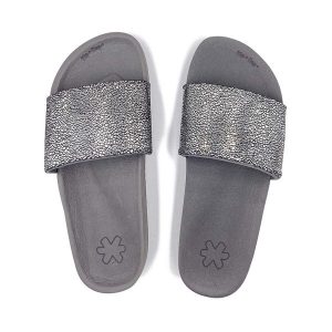 Klapki basenowe damskie Flip Flop Pool Metallic. Szare klapki Flip Flop, bez wzorów, bez obcasa. Za 100,05 zł.