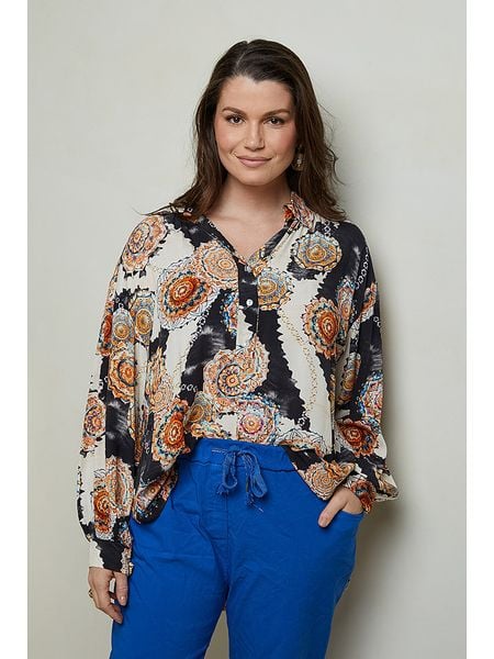 Curvy Lady Bluzka w kolorze kremowo-czarnym rozmiar: 48/50. Brązowe bluzki Curvy Lady, bez wzorów, z wiskozy, klasyczne, bez kołnierzyka, bez ramiączek. Za 122,09 zł.