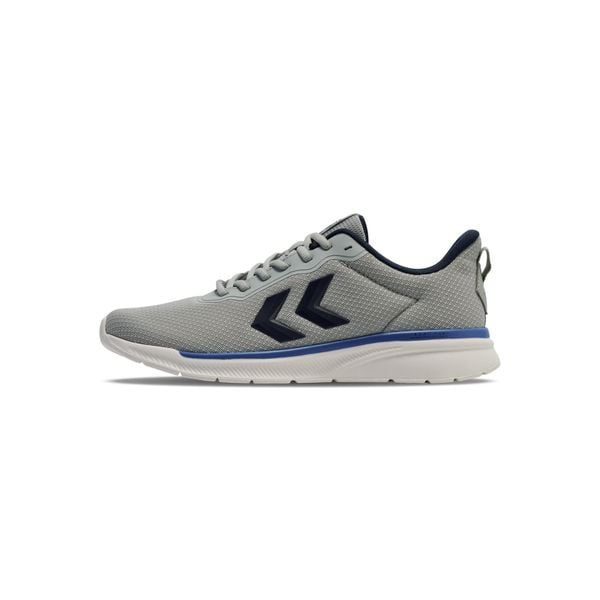 Buty halowe Hummel Reach TR Breather MS2. Szare buty sportowe Hummel, bez wzorów, bez zapięcia, do piłki ręcznej. Za 220,00 zł.