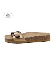 Teegu Klapki w kolorze złotym rozmiar: 38. Żółte klapki teegu, bez wzorów, z otwartym noskiem, bez obcasa. Za 121,99 zł.