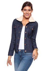 WRANGLER HERITAGE JACKET DAMSKA KURTKA PRZEJŚCIOWA RETRO DRY W405CY041. Kurtki Wrangler, s, bez wzorów, z jeansu, bez kaptura. Za 189,99 zł.