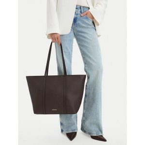 Torebka GINO ROSSI. Brązowe shopper bag Gino Rossi, bez wzorów, bez dodatków. Za 199,99 zł.