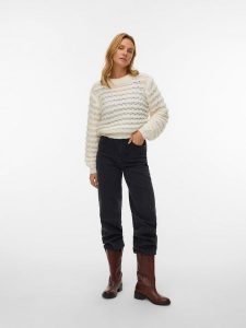 Vero Moda Sweter w kolorze kremowym rozmiar: XS. Brązowe swetry oversize Vero Moda, s, bez wzorów, z materiału, bez ramiączek. Za 86,99 zł.