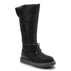 Czarne Kozaki Artiker Ocieplane Buty Damskie. Czarne kozaki ARTIKER, na jesień, bez wzorów, bez obcasa, na płaskiej podeszwie, bez zapięcia. Za 299,00 zł.