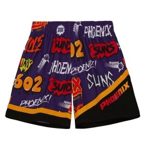 Spodenki z naklejką Phoenix Suns Swingman 1996/97. Fioletowe szorty MITCHELL & NESS, bez wzorów, sportowe. Za 377,50 zł.