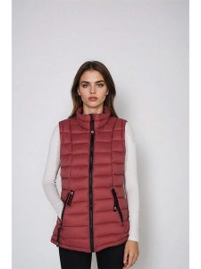 CANADA weather gear Kamizelka pikowana w kolorze czerwonym rozmiar: S. Czerwone kamizelki CANADA weather gear, s, bez wzorów, bez kołnierzyka, bez ramiączek, bez kaptura. Za 152,99 zł.