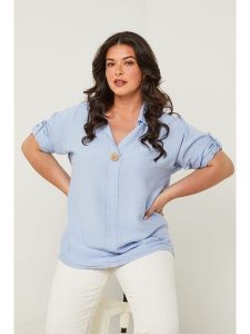 Curvy Lady Bluzka w kolorze błękitnym rozmiar: 48/50. Niebieskie bluzki Curvy Lady, bez wzorów, klasyczne, bez kołnierzyka, bez ramiączek. Za 131,74 zł.