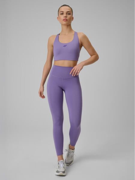 Legginsy fitness z wysokim stanem i kieszonką damskie. Czerwone legginsy 4f, bez wzorów, z dzianiny, z podwyższonym stanem, długie. Za 129,99 zł.