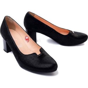 BIOECO BY ARKA 6192 0769 czarny, czółenka damskie. Czarne czółenka Bioeco by Arka, bez wzorów, ze skóry, bez obcasa, na obcasie, bez zapięcia. Za 142,45 zł.