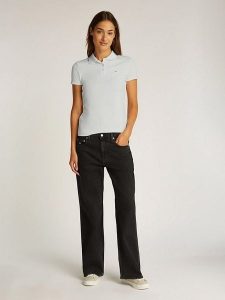 TOMMY JEANS Koszulka polo w kolorze białym rozmiar: XS. Białe bluzki Tommy Jeans, xs, bez wzorów, z jeansu, bez kołnierzyka, bez ramiączek. Za 122,96 zł.