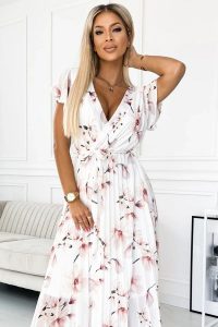 Plisowana sukienka midi w kwiaty z dekoltem V i falbankami. Białe sukienki NUMOCO, na co dzień, na lato, s, bez wzorów, z szyfonu, wizytowe, bez kołnierzyka, bez ramiączek, midi, kopertowe. Za 269,00 zł.