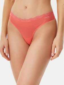 Calvin Klein Underwear Stringi LV00QD5270 Różowy. Czerwone stringi Calvin Klein Underwear, bez wzorów, z syntetyku. Za 49,99 zł.