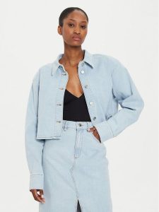 Gestuz Koszula jeansowa Denia 10909238 Niebieski Regular Fit. Niebieskie koszule Gestuz, bez wzorów, z bawełny, bez kołnierzyka, bez ramiączek. Za 469,99 zł.