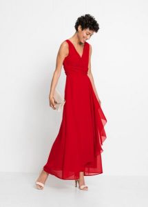 Sukienka z szyfonu z marszczeniem. Czerwone sukienki bonprix, bez wzorów, z szyfonu, eleganckie, bez kołnierzyka, bez ramiączek. Za 144,99 zł.