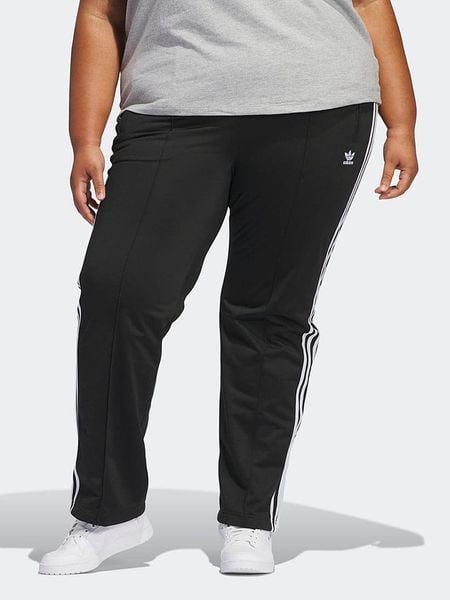 Adidas Spodnie dresowe w kolorze czarnym rozmiar: 2X. Czarne spodnie dresowe ADIDAS, bez wzorów, z dresówki. Za 191,88 zł.