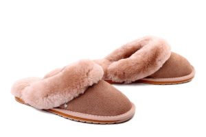 Emu Australia W10015 Jolie camel, klapki damskie. Brązowe klapki EMU Australia, bez wzorów, ze skóry, bez obcasa. Za 297,42 zł.