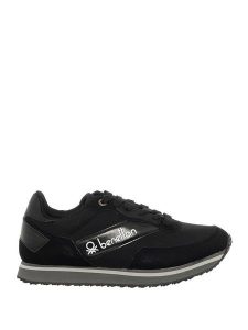 Benetton Sneakersy w kolorze czarnym rozmiar: 41. Czarne trampki Benetton, bez wzorów, bez zapięcia. Za 184,46 zł.