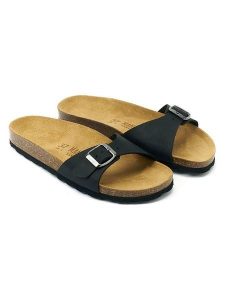 Mandel Skórzane klapki "Agata" w kolorze czarnym rozmiar: 40. Czarne klapki Mandel, bez wzorów, z otwartym noskiem, bez obcasa. Za 130,99 zł.