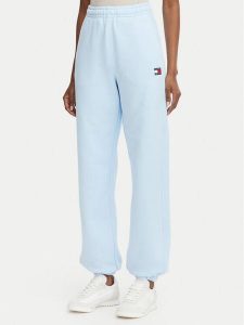 Tommy Jeans Spodnie dresowe DW0DW22780 Niebieski jasny Regular Fit. Niebieskie spodnie dresowe Tommy Jeans, xxs, bez wzorów, z bawełny. Za 329,99 zł.