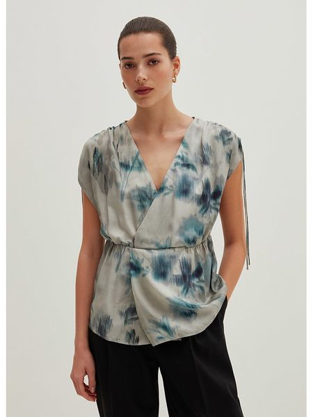 STEFANEL Bluzka w kolorze szarym rozmiar: XS. Szare bluzki Stefanel, xs, bez wzorów, z wiskozy, bez kołnierzyka, bez ramiączek. Za 100,28 zł.