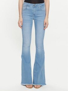 Rinascimento Jeansy CFC0117717003 Niebieski Flare Fit. Niebieskie jeansy Rinascimento, bez wzorów, z bawełny. Za 269,99 zł.
